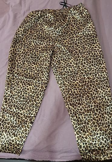Gecəliklər: Leopard naxışlı atlas pijama dəsti - 2 hissə: uzunqol düyməli köynək — 2