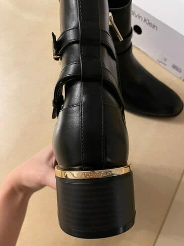 botilyonlar: 38/39YENIDIR.Calvin Klein qadın botları - Rəng: qara - Material — 4