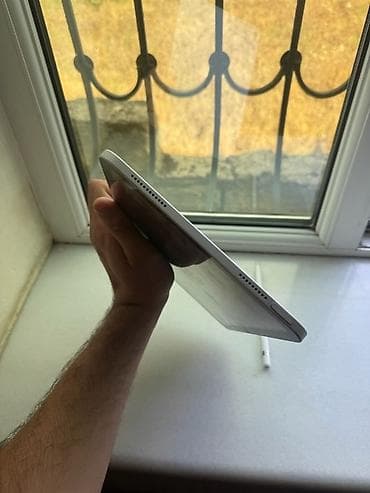 İpad idealdır cızıqsız eziksiz zavoddu qutusu var. Kabro ve apple — 4