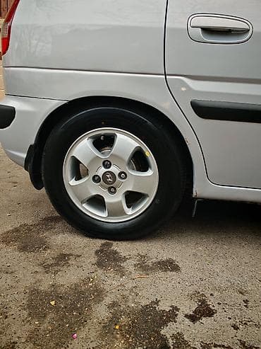 Disk təkərlər: Teker Olcusu 195 65 R15 4 gunun tekeridi barter olunur 195 60 R15 ile — 4