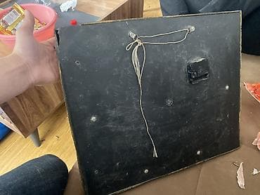 Şamdanlar: Divar saatları, Elektron, Saniyə əqrəbi — 1