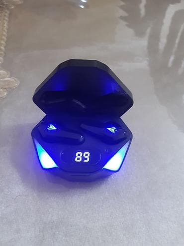 masaustu komputerlər: Gaming tərzli simsiz qulaqlıq dəsti - Dizayn: Kəskin xətli, robot — 2