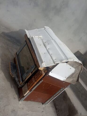 Yuvalar: Quş dam En 42 Sant uzunluğu 72 sant hündürlüyü 66 sant iç izaleyasiya — 2