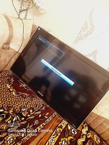 regular smart tv: Samsung LCD televizor - Ekran diaqonalı: təxminən 32" - Model — 3