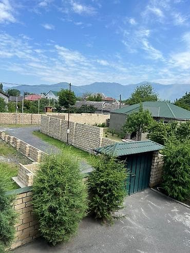cay evləri: 200 kv. m, 4 otaqlı — 10