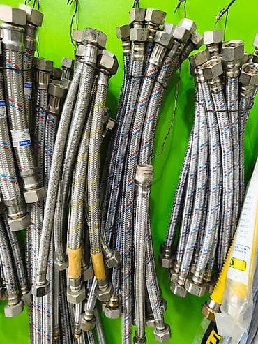 Metal örgülü elastik su şlanqları və keçid hortumları - Material