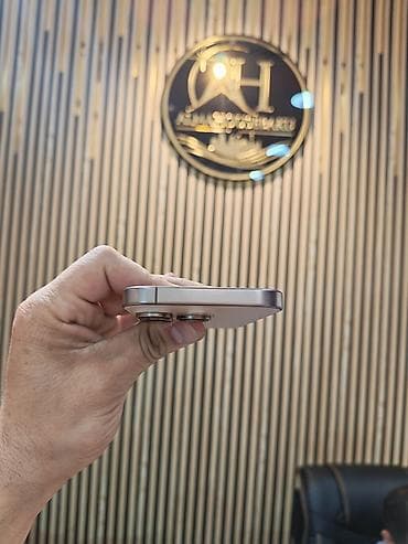 philips xenium 9@9h: IPhone 16 Pro, 256 GB, Desert Titanium, Zəmanət, Simsiz şarj, Face ID — 6
