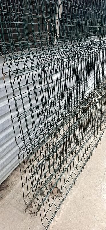 3d setka 2-2.5m.-30man (1ədəd)dirək 2m. 15man 1ədəd.İşlənmiş — 3