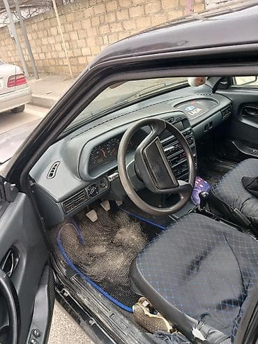 opel ucuz: Lada Samara (VAZ), qara rəng, sedan/hetçbek sinfi. Texniki — 4