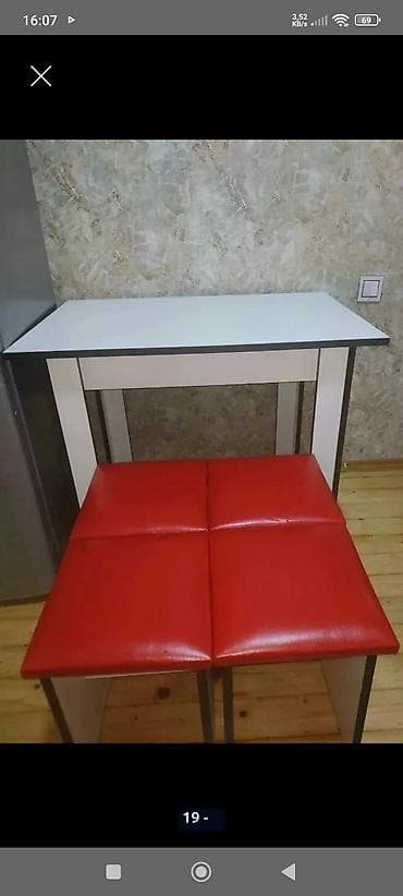 Mətbəx üçün, Yeni, Açılmayan, Dördbucaq masa, 4 stul