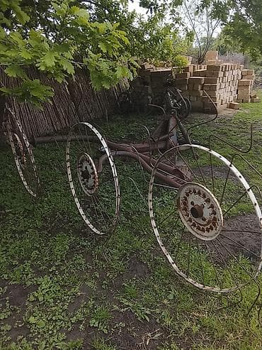 traktor malası: Ot biçən/çırpıcı tırmık – traktor asqısına qoşulan “günəş tırmığı” - — 2