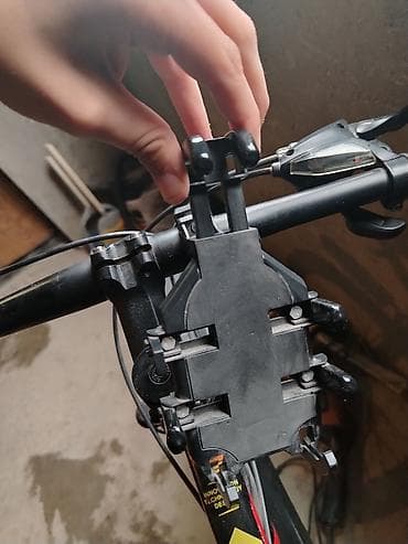 Velosiped üçün telefon tutacağı 1i 3manata 2 ededdir — 5
