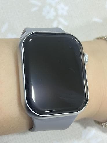 iphone 16 pro 2 ci el: Şəxsi istifadə üçün nəzərdə tutulmuş, Apple whatch boz rəngdə, silikon — 4