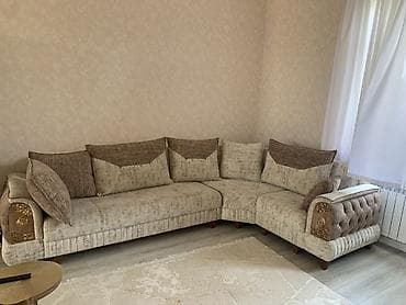 qədimi divan: Komplektə daxil: Künc divan və üzərindəki dekorativ — 3