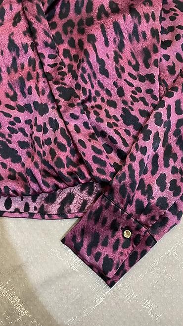 Xs razmer az geyinilib Ispaniyadan alinib S razmerede gedir Seliqeli — 4