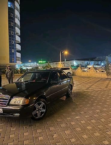 Mercedes-Benz S-Class sedan (W140) – qara rəng, 4 qapı, arxa — 2
