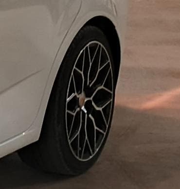 byd diskleri: Milano Vossen diski R 17 Universal 8 bolt 17 lik maşın diski BMW F-10 — 2