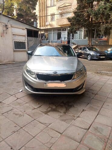 toyota plus c: Kia Optima: 2 l | 2012 il Sedan — 4