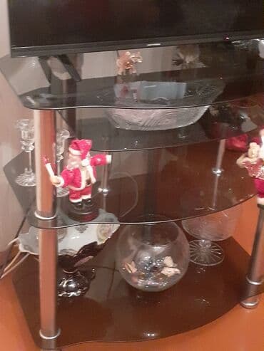 ikinci əl şifanerlər: İşlənmiş, Düz TV altlığı, Polkalı, Şüşəli, Malayziya — 1