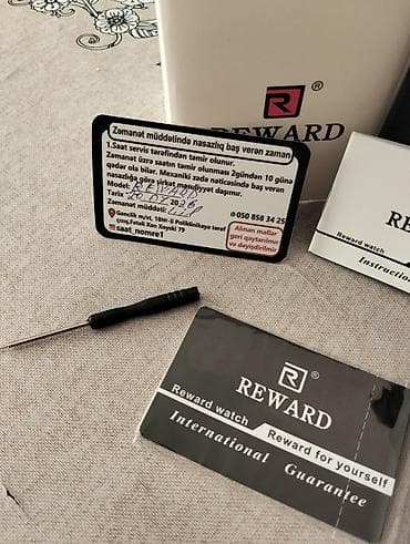 qız saatı: REWARD VIP kişi qol saatı - Korpus: kvadrat formalı, qızılı tonlarda — 4