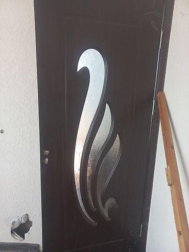 ev qapsi: İç qapılar – dekorativ şüşəli modellər - Material: MDF/laminasiya — 2