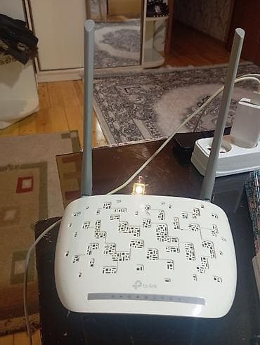 TP-Link Wi‑Fi router Xüsusiyyətlər: - İki ədəd güclü xarici antena –