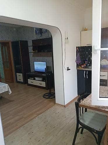 Аренда квартир: 1 otaqlı mənzil – mebellə Plan: studiya tipli zal və açıq mətbəx — 3