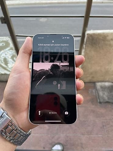 aple 13: IPhone 13, Ağ — 4