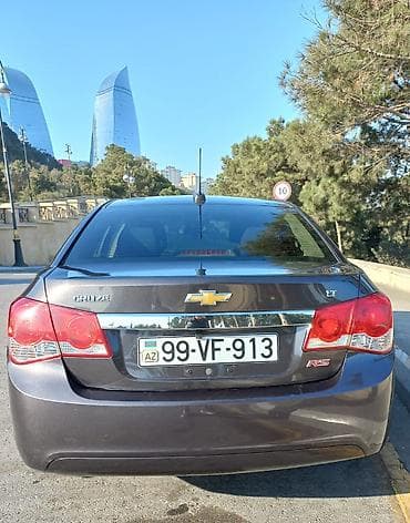 Chevrolet: Chevrolet Cruze: 0.4 л | 2015 г. 150000 км Седан — 5