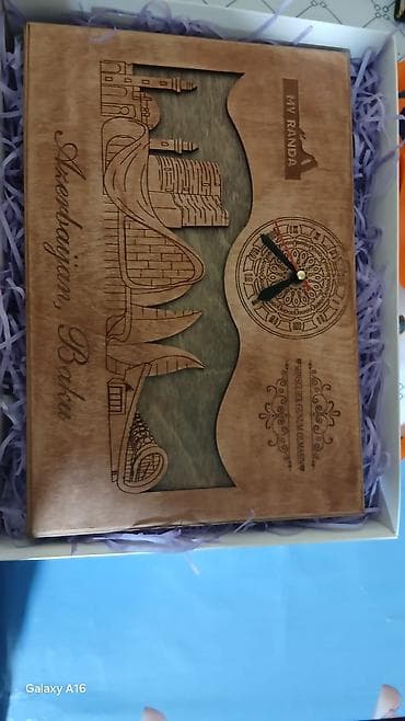 Divar saatları, Elektron, Saniyə əqrəbi