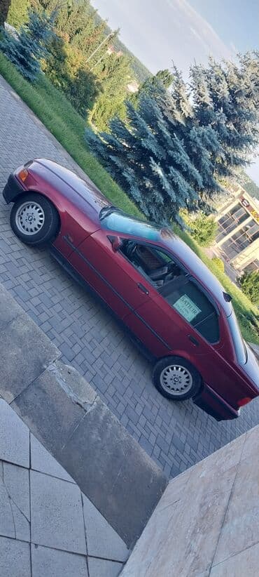 maşlar: BMW 3 series: 2 l | 1996 il Sedan — 11