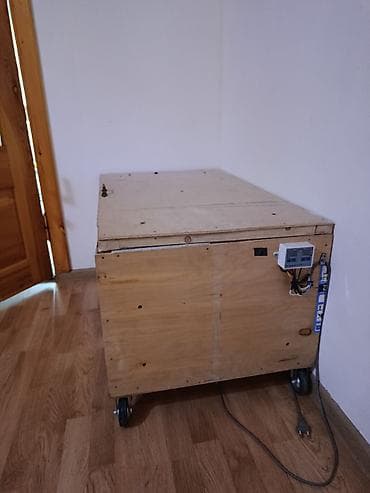 Elektriklə işləyən taxta inkubator/qatarlayıcı kamera - Korpus