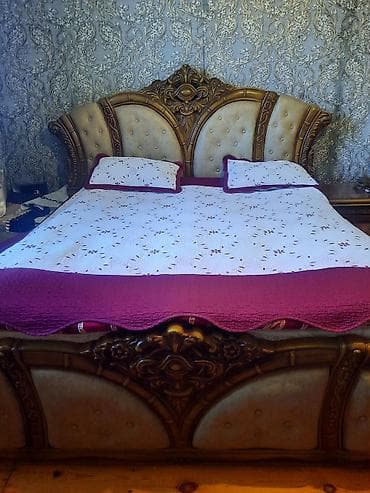 Klassik üslubda ikinəfərlik çarpayı - Material: ağac karkas, yumşaq
