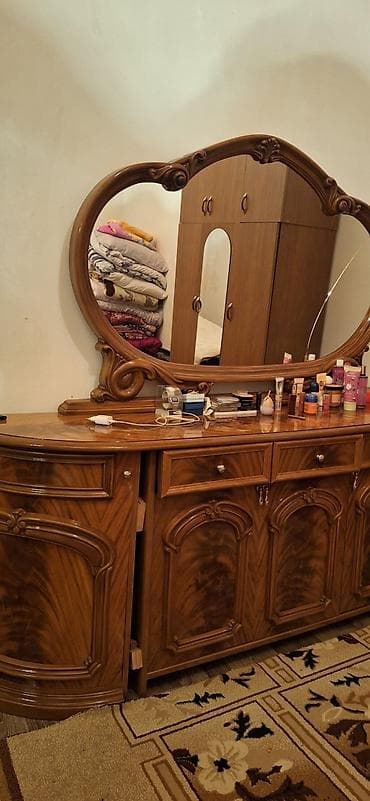 agac qapi: Klassik üslubda salon mebel dəsti - Material: təbii ağac teksturasını — 2