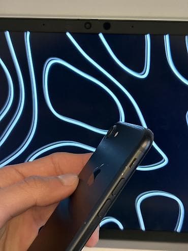 ucuz iphone 7: IPhone 7, 32 GB, Qara, Zəmanət, Barmaq izi, Face ID — 6