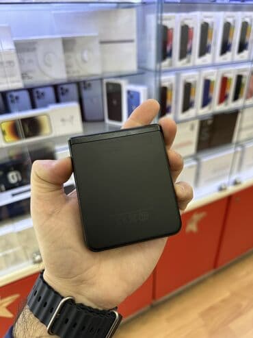 samsung fold 3 qiymeti: Samsung Galaxy Z Flip 3, 256 GB, rəng - Qara, Zəmanət — 6