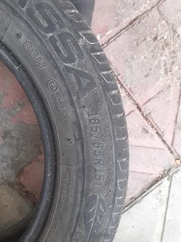 50 cc: Məhsul: 4 ədəd yay tipli avtomobil təkəri Ölçü: 185/65 R15 Yük/sürət — 4