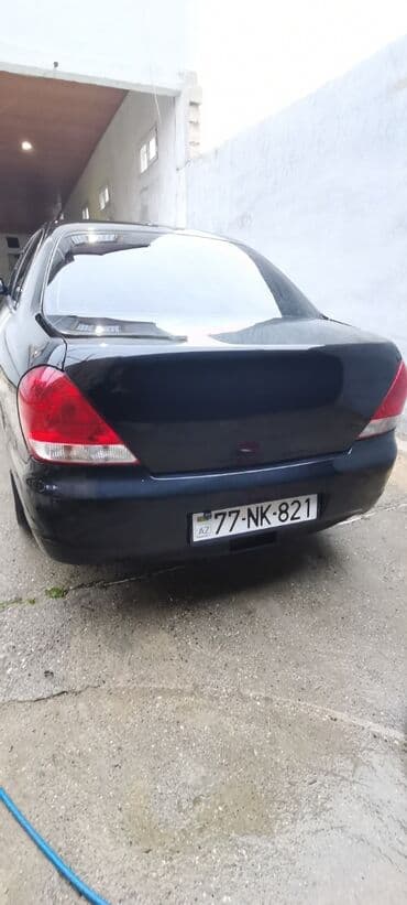 nisanlar: Nissan Sunny: 1.6 l | 2010 il Sedan — 4