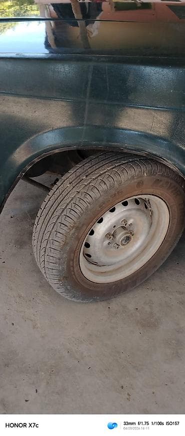 satılık araba: LADA 2006 sedan - Kuzov: tünd yaşıl rəng, 4 qapı - Nömrə nişanı — 4
