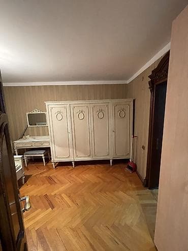 Genclik metrosun yanindadi 3 otaqdir Otaq yoldasi 1 xanim telebe — 10