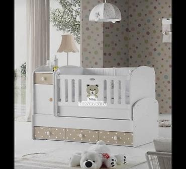 Uşaq beşiyi və komodlu Yellənən Teddy bear 1 ay işlənib. Təzədən