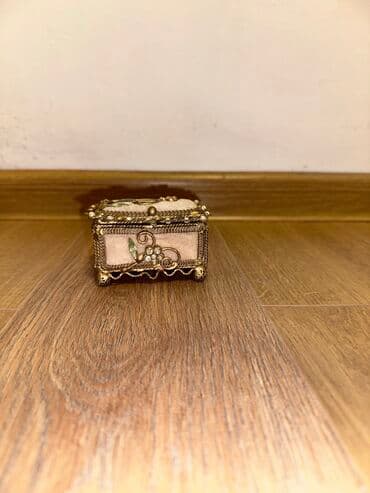 dibçək qablarının satışı: Mücrü — 1