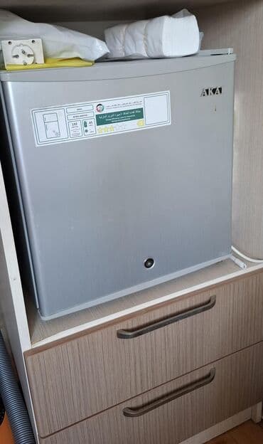 su xaladelniki: İşlənmiş 1 qapılı Shivaki Soyuducu Satılır, rəng - Boz — 4