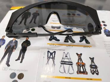 brend eynəklər: Tünd şüşəli qoruyucu eynək - Tamüzlü, birparça panoram şüşə: geniş — 3