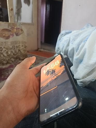 Elektronika: IPhone 11 Pro Max, Space Gray, Face ID — 10