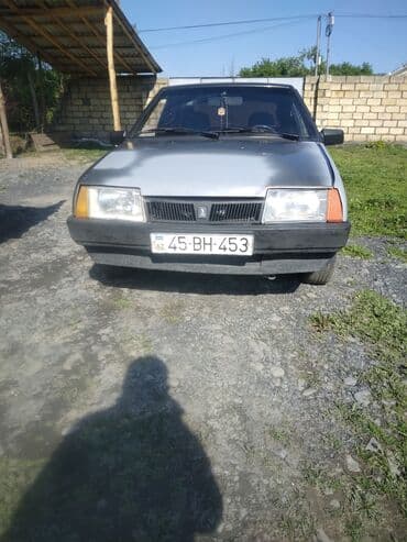 авто на свадьбу бмв: Bu Lada Samara avtomobili, gündəlik istifadə üçün uyğun, praktik bir — 4