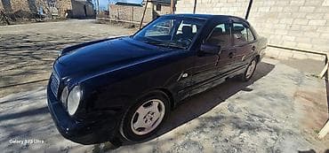 Mercedes-Benz E-Class: 2 l | 1997 il Sedan — 3