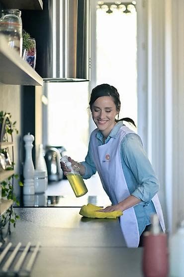 it is elanlari: Ev temizliyi edecek xanim axtariram serbest qrafikle ve odenish ishe — 1