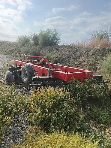 Aqrotexnika: Ağırlıq şassisi olan qoşqu tipli diskli borona at lalafo.az Aqrotexnika: Ağırlıq şassisi olan qoşqu tipli diskli borona