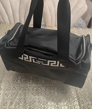 qara sumka: Versace Fragrances idman/səyahət çantası - Rəng: qara Yenidir — 2